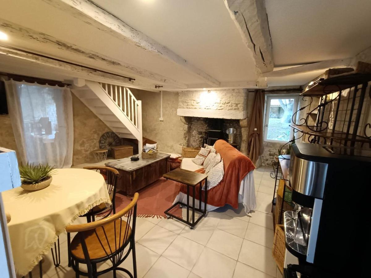 Gite 3 Etoiles Avec Spa, 2 Chambres Le Logis De Pearl Salles-sur-Mer Exteriér fotografie